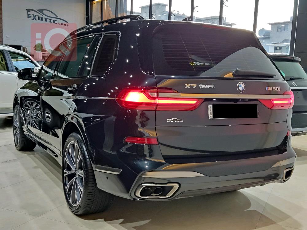 BMW X7